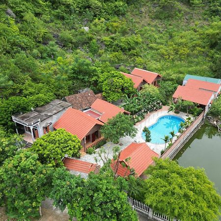 Pham Gia Homestay Ecogarden Нин Бин Екстериор снимка
